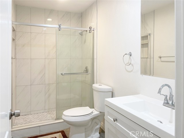 Detail Gallery Image 20 of 24 For 2133 W Civic Center Dr, Santa Ana,  CA 92703 - 3 Beds | 1 Baths