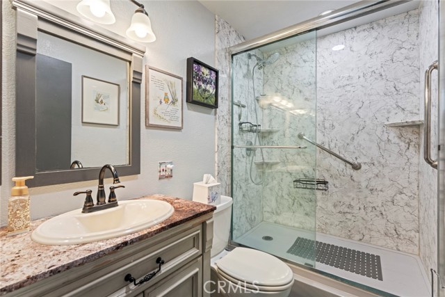 16080 San Jacinto Avenue, Fontana CA: https://media.crmls.org/medias/617a13c9-52e0-46f2-950d-22d01447dd80.jpg
