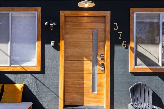 Detail Gallery Image 4 of 28 For 376 Riverside Ave, Sugarloaf,  CA 92386 - 1 Beds | 1 Baths