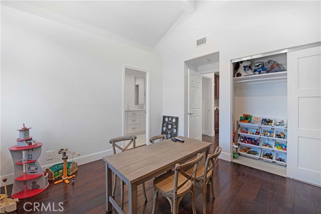 3514 Three Springs Drive, Westlake Village CA: https://media.crmls.org/medias/617a4b8b-f788-487d-a735-7ab0a18477f3.jpg