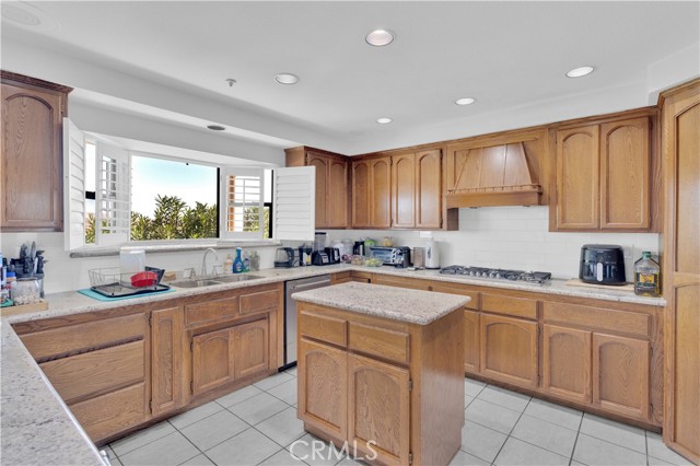 Detail Gallery Image 19 of 67 For 13685 Sierra Vista, Victorville,  CA 92395 - 3 Beds | 3 Baths