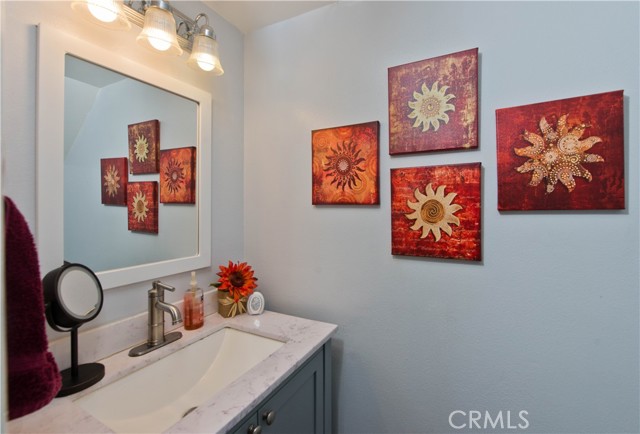 Detail Gallery Image 10 of 18 For 14924 Nordhoff St #12,  North Hills,  CA 91343 - 2 Beds | 1/1 Baths