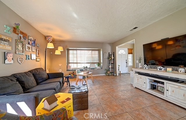 Image 6 of 11 For 21091 Redwood Lane