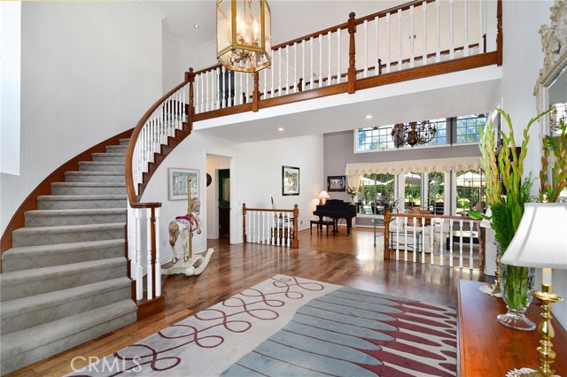 29360 Castlehill Drive, Agoura Hills CA: https://media.crmls.org/medias/617d1bfb-ad1d-469e-b2d9-f49415929506.jpg