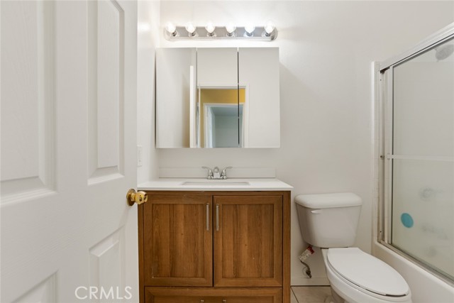 4311 Paramount Boulevard, Pico Rivera CA: https://media.crmls.org/medias/617f14da-6301-4d37-8955-97a1d105cf72.jpg