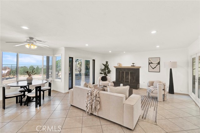 Image 39 of 56 For 7130 Colter Circle