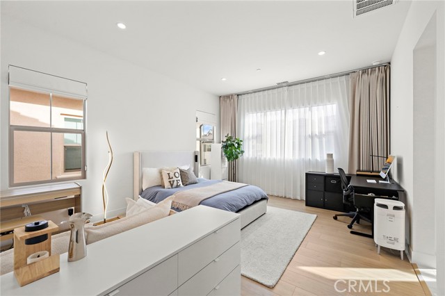 Detail Gallery Image 12 of 31 For 120 Eversedge, Irvine,  CA 92618 - 3 Beds | 2/1 Baths