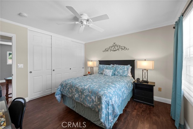 15291 Newcastle Lane, Huntington Beach CA: https://media.crmls.org/medias/61802502-7681-480c-be7e-a5e47f54fbf6.jpg