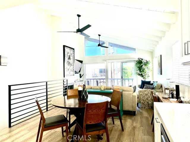 Detail Gallery Image 15 of 41 For 222 20th, Newport Beach,  CA 92663 - 3 Beds | 2 Baths