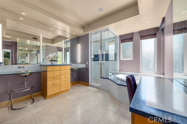 6945 E Hidden Oaks Lane, Orange CA: https://media.crmls.org/medias/61816dc2-7def-495f-b82f-395cc5548ac0.jpg