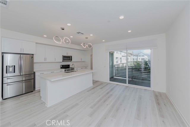 Detail Gallery Image 3 of 52 For 11005 Skyglow Dr, Rancho Cucamonga,  CA 91730 - 3 Beds | 2/2 Baths