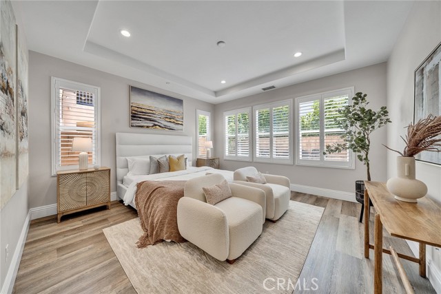 Detail Gallery Image 24 of 62 For 61 Windwalker Way, Tustin,  CA 92782 - 6 Beds | 5/1 Baths