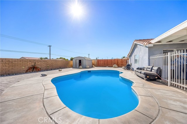 Detail Gallery Image 24 of 37 For 8541 Dove Creek, Hesperia,  CA 92344 - 4 Beds | 3 Baths