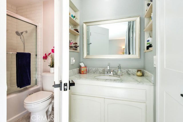 Detail Gallery Image 12 of 26 For 19091 E Country Hollow # 34, Orange,  CA 92869 - 2 Beds | 2/1 Baths