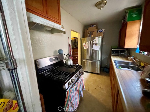 Detail Gallery Image 18 of 20 For 1341 N Fries Ave, Wilmington,  CA 90744 - – Beds | – Baths