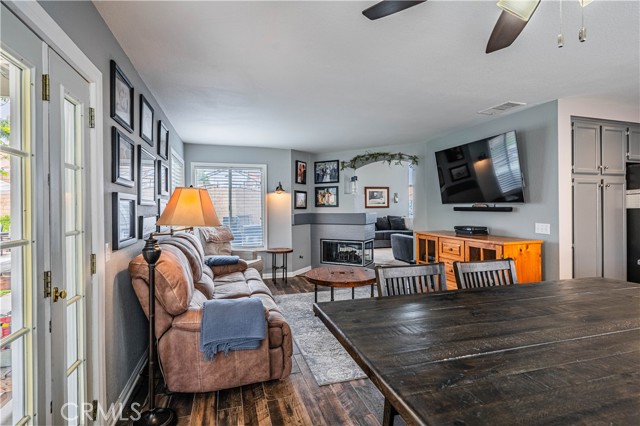 Detail Gallery Image 12 of 59 For 29385 N Lake Dr, Lake Elsinore,  CA 92530 - 3 Beds | 2/1 Baths