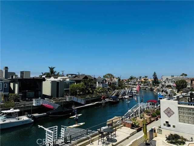 Detail Gallery Image 58 of 61 For 87 Rivo Alto Canal, Long Beach,  CA 90803 - 2 Beds | 3 Baths