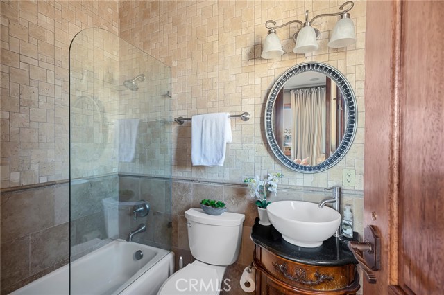 Image 41 of 75 For 22485 Whirlaway Court