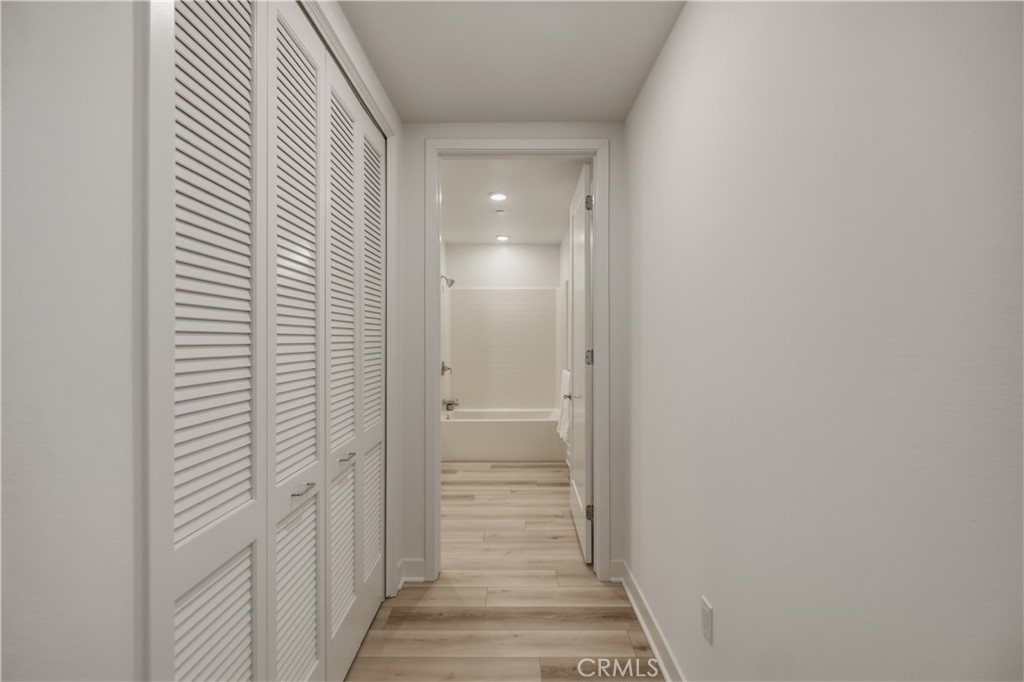 https://media.crmls.org/medias/61878cf0-ddde-460a-a1db-4b5b42b40a00.jpg?preset=X-Large