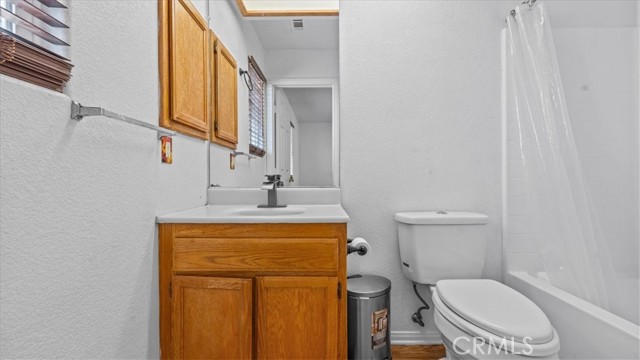 Detail Gallery Image 13 of 21 For 11545 Kiowa, Apple Valley,  CA 92308 - 3 Beds | 2 Baths