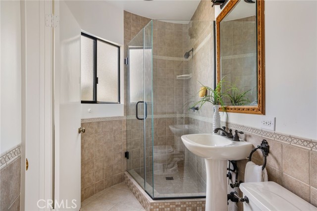 Detail Gallery Image 38 of 52 For 7836 W 81st, Playa Del Rey,  CA 90293 - 4 Beds | 2/1 Baths