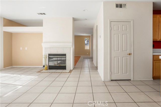 Detail Gallery Image 8 of 39 For 26281 Casa Encantador, Moreno Valley,  CA 92555 - 4 Beds | 3 Baths