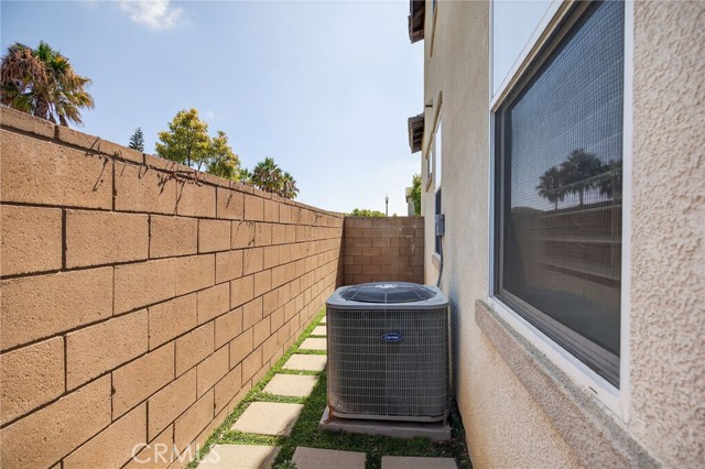 3459 N Oxnard Boulevard, Oxnard CA: https://media.crmls.org/medias/61898f86-de81-4184-b7ed-3708fafff9d0.jpg