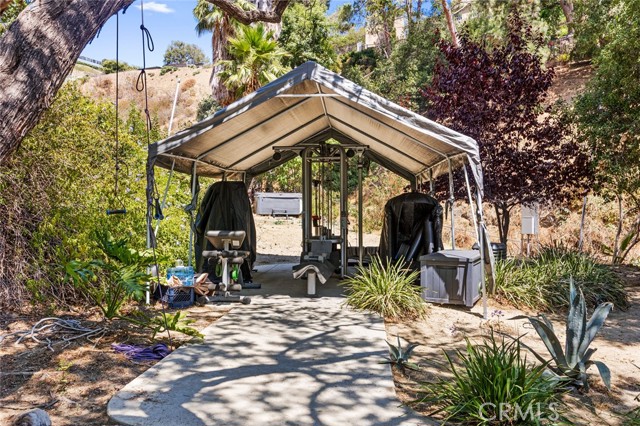 1624 Arboles Drive, Glendale CA: https://media.crmls.org/medias/6189db51-95fc-4b01-b81d-310a7f52146d.jpg