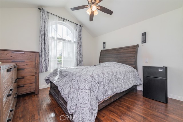 Image 17 of 24 For 28105 Hollyberry Lane