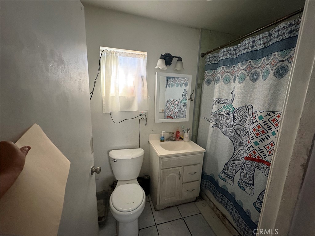 https://media.crmls.org/medias/618a5034-8b87-46dd-9178-124c8ae0eb0d.jpg?preset=X-Large
