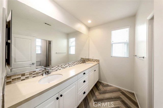 Detail Gallery Image 18 of 31 For 2824 Villa Catalonia Ct, Corona,  CA 92881 - 3 Beds | 2/1 Baths