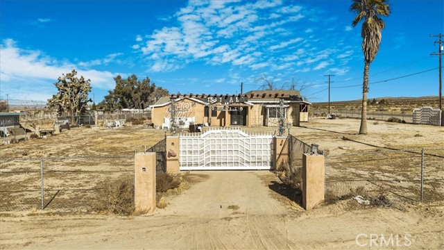 Detail Gallery Image 2 of 45 For 13861 E Avenue G6, Lancaster,  CA 93535 - 3 Beds | 2 Baths