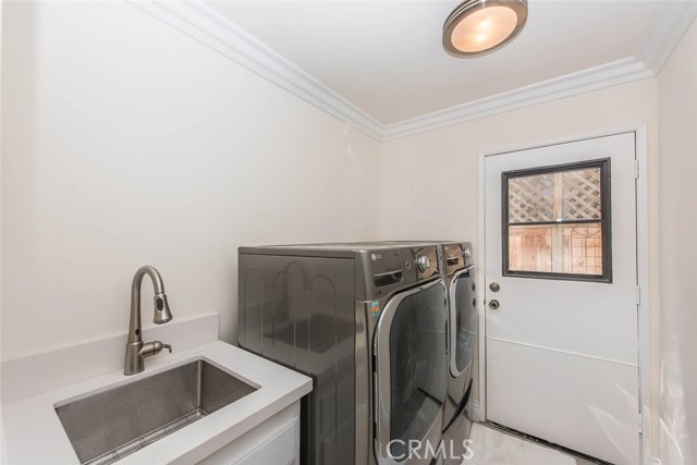 Detail Gallery Image 13 of 53 For 11 Wickland, Irvine,  CA 92620 - 4 Beds | 3 Baths