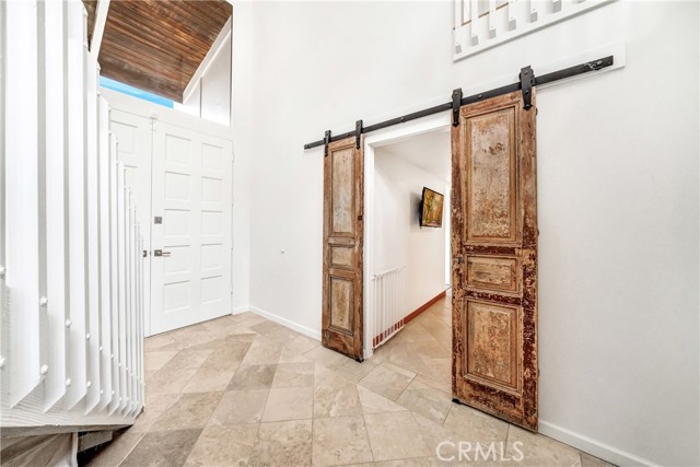 Detail Gallery Image 7 of 28 For 1961 San Remo Dr, Laguna Beach,  CA 92651 - 3 Beds | 2/1 Baths