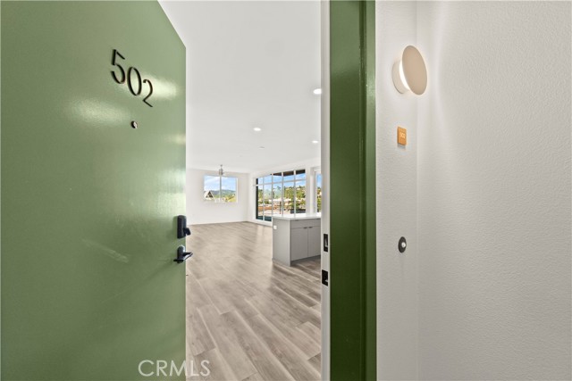 4850 Hollywood Boulevard, Hollywood CA: https://media.crmls.org/medias/618c6238-f0fa-4ee6-b65c-1dd76e23763b.jpg