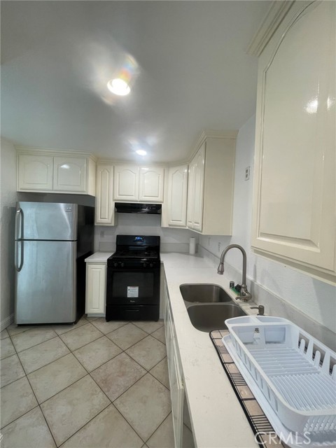 Detail Gallery Image 12 of 35 For 1830 N Vineyard Ave a,  Ontario,  CA 91764 - 3 Beds | 2/1 Baths