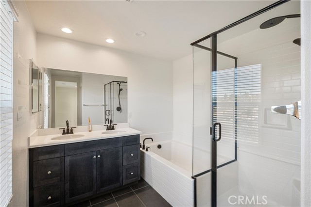 Detail Gallery Image 18 of 41 For 9605 Bonsai Ln, Riverside,  CA 92508 - 5 Beds | 3 Baths