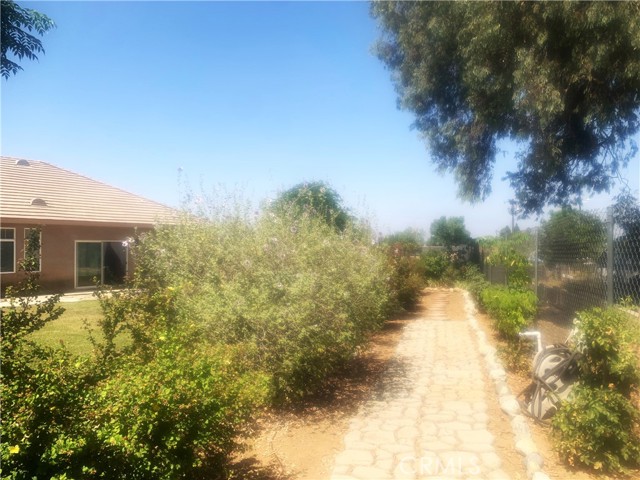 35676 Lynfall Street, Yucaipa CA: https://media.crmls.org/medias/618d4320-3eea-4510-81ea-d7987a16a6e3.jpg
