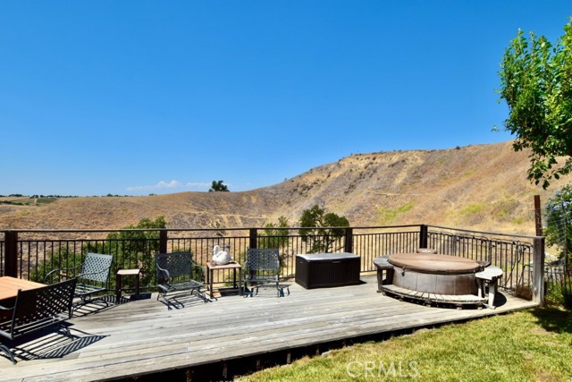 1924 Surrey Way, Paso Robles CA: https://media.crmls.org/medias/618e5ecc-d08d-4758-8036-69efc01e2eb7.jpg