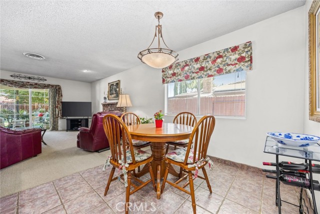 7612 Wide Loop Road, Bakersfield, California 93309, 3 Bedrooms Bedrooms, ,2 BathroomsBathrooms,Single Family Residence,For Sale,Wide Loop Road,OC25167948