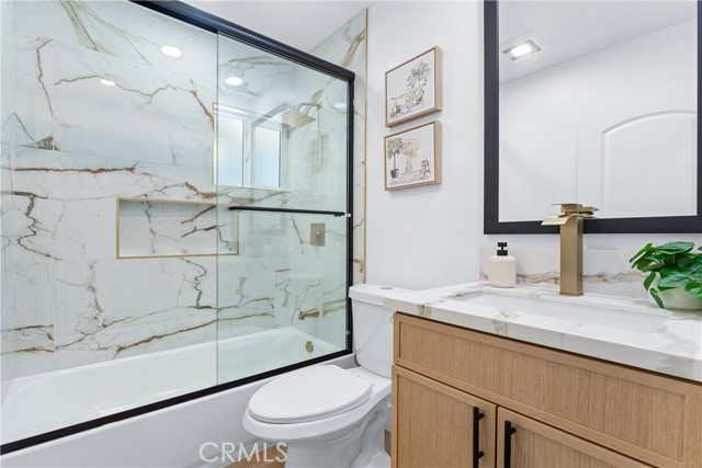 325 S Valley Street, Anaheim CA: https://media.crmls.org/medias/618eb104-f183-40d1-b12f-2667c2fa8f37.jpg