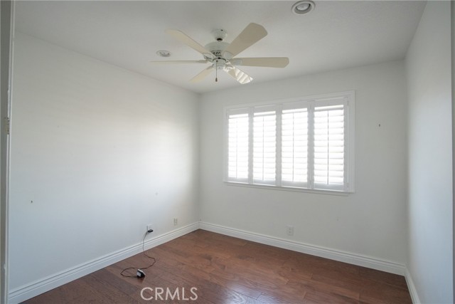 Detail Gallery Image 7 of 25 For 5302 Glenroy Dr, Huntington Beach,  CA 92649 - 5 Beds | 2 Baths