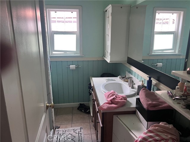 Detail Gallery Image 8 of 17 For 702 N Burris Ave, Compton,  CA 90221 - 2 Beds | 1 Baths