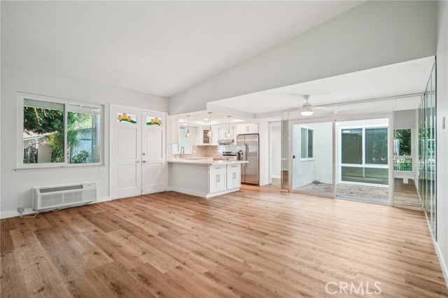 Detail Gallery Image 5 of 25 For 238 Calle Aragon #E,  Laguna Woods,  CA 92637 - 2 Beds | 1 Baths