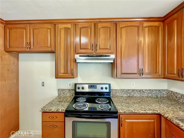 Detail Gallery Image 6 of 17 For 2526 S Laurelwood #117,  Santa Ana,  CA 92704 - 2 Beds | 1 Baths
