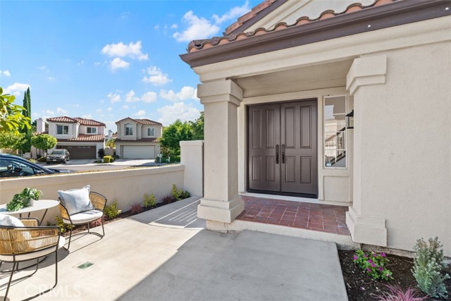 32 Comiso, Irvine CA: https://media.crmls.org/medias/619180d8-0581-4408-84c8-64e5b3cfabbb.jpg