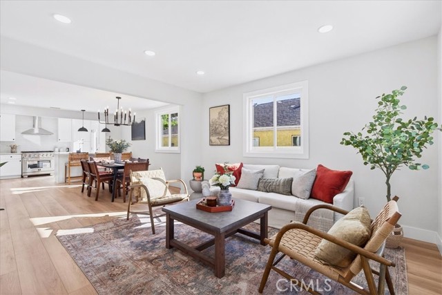 1254 Sanborn Avenue, Los Angeles CA: https://media.crmls.org/medias/6191bb21-fc61-48e1-9ac3-555df9c9ad9d.jpg