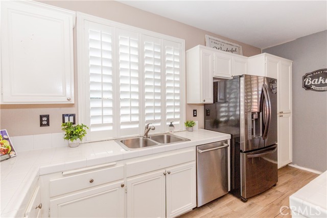 Detail Gallery Image 12 of 37 For 27185 Calendula, Corona,  CA 92883 - 4 Beds | 3 Baths