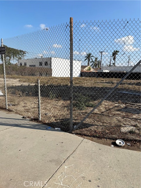 801 E Compton Boulevard, Rancho Dominguez CA: https://media.crmls.org/medias/6191d8e2-034e-4e7c-9e33-f28255fd184e.jpg
