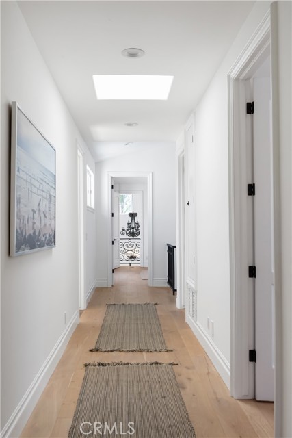 561 33rd Street, Manhattan Beach, California 90266, 5 Bedrooms Bedrooms, ,5 BathroomsBathrooms,Residential,Sold,33rd,SB21226238